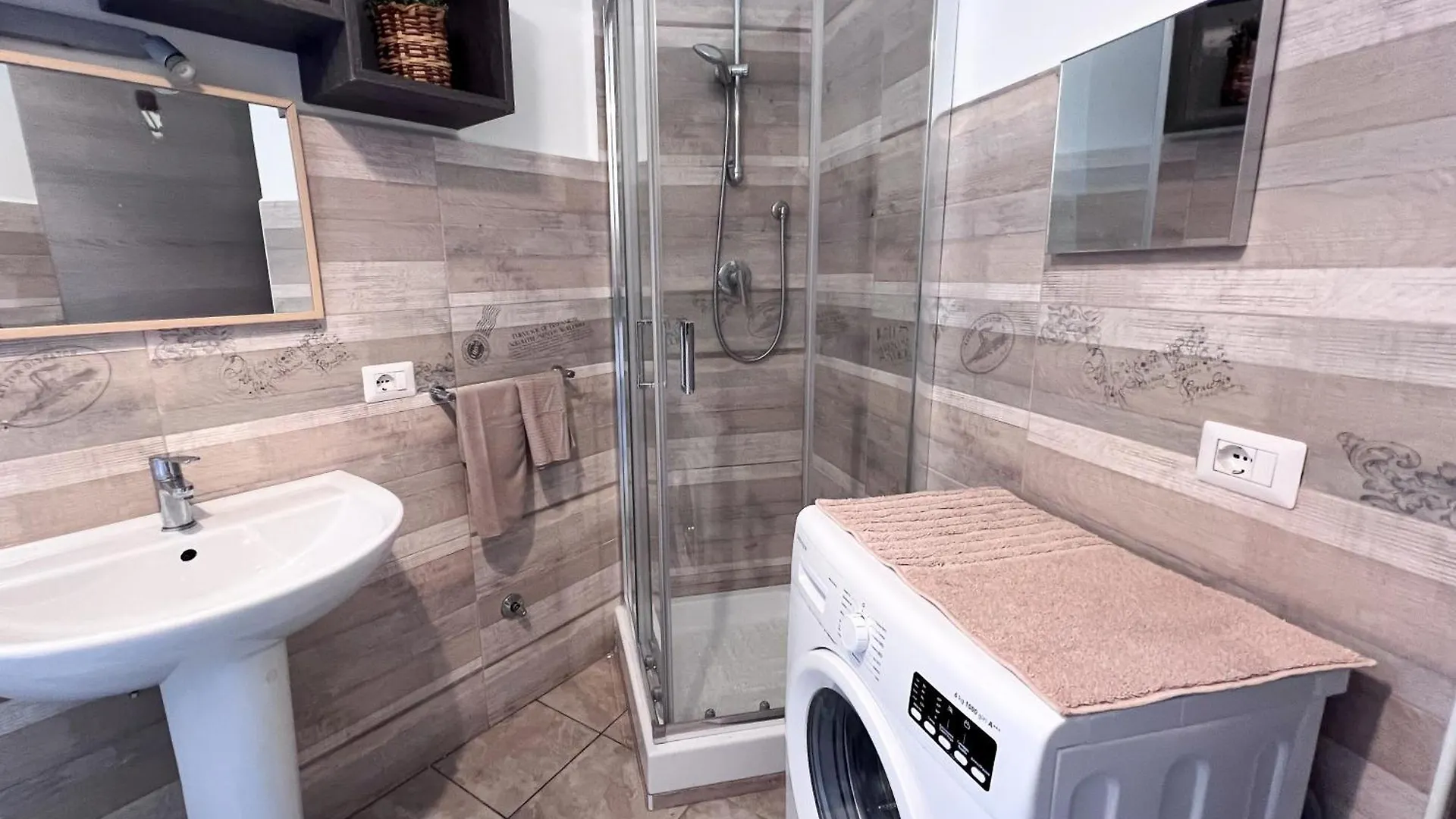 La Casa Che Accoglie Apartment Rome