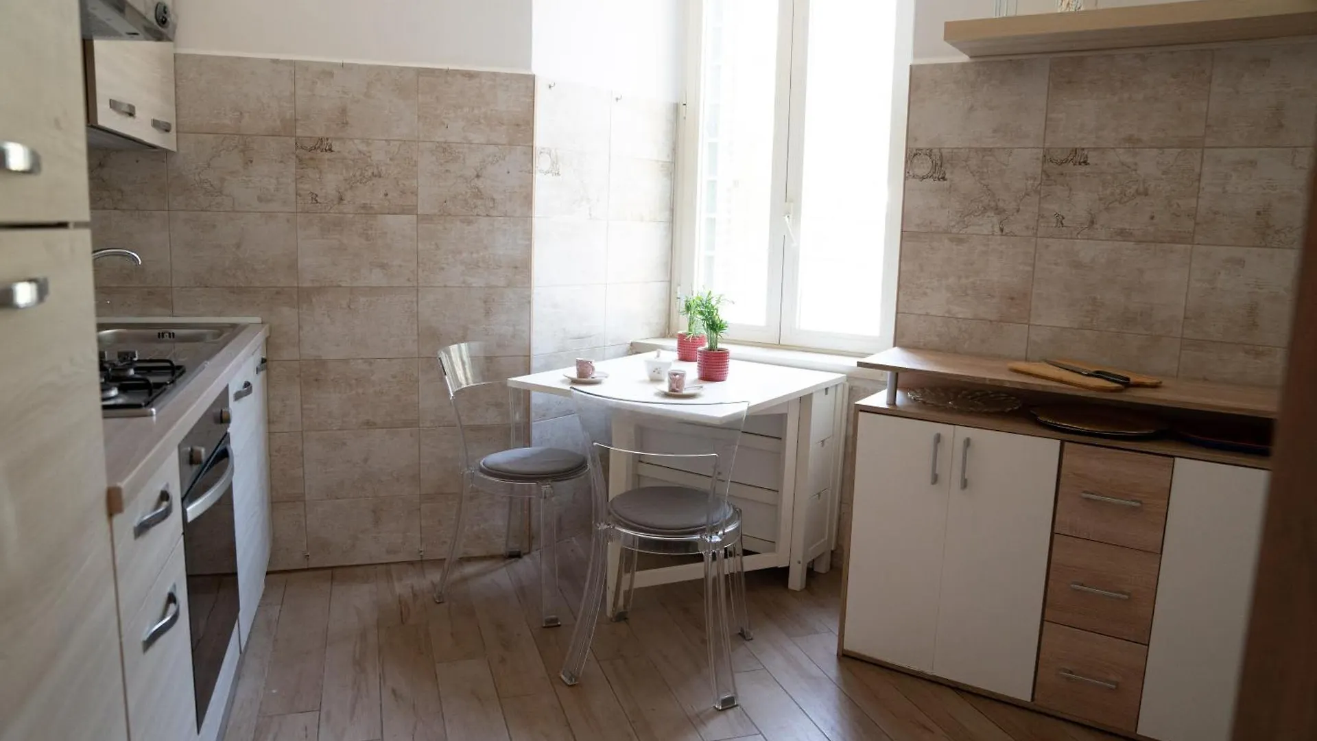 La Casa Che Accoglie Apartment Rome 0*,  Italy